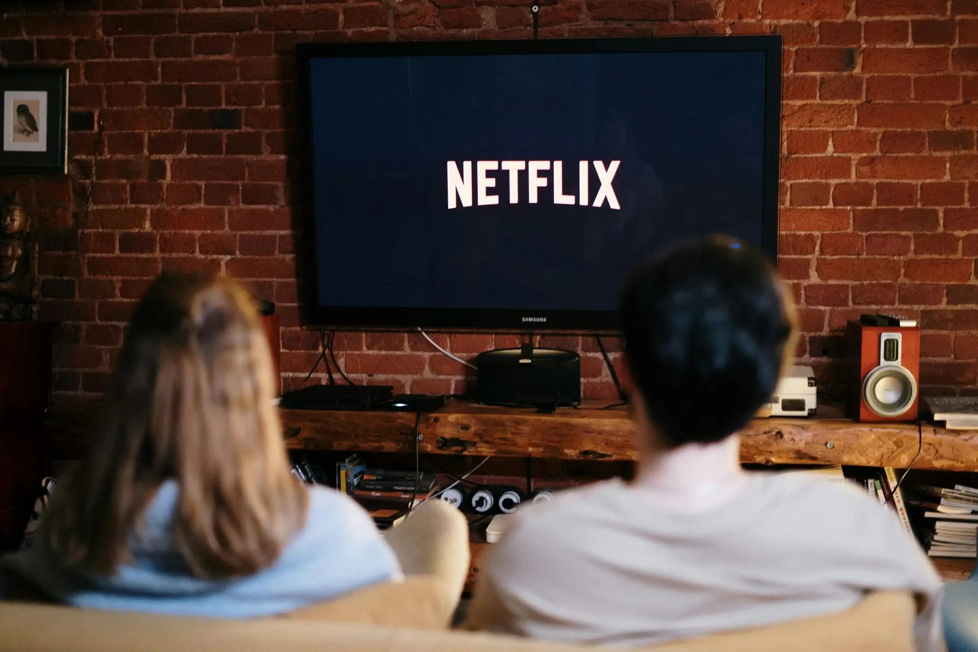 Netflix, para przed telewizorem